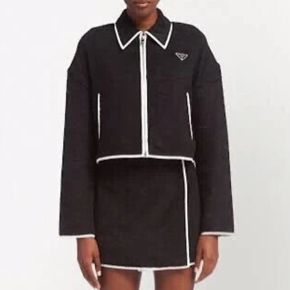 ⭐️Prada Black Terry Cloth Zippered Jacket—STUNNING!! New Condition!! Size 40 - Picture 1 of 10
